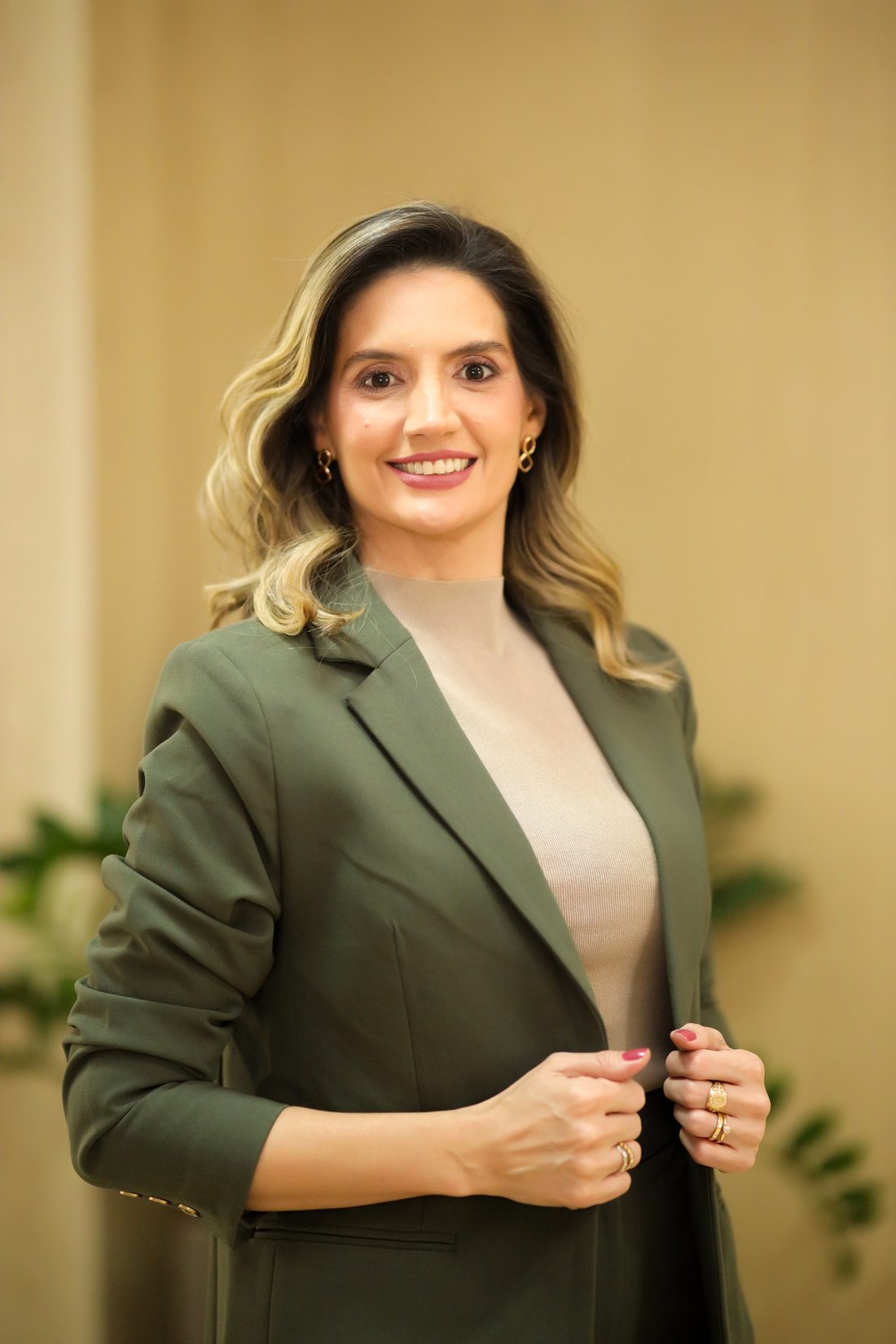 Dra. Charlene Caldas - Ginecologia geral e saúde hormonal